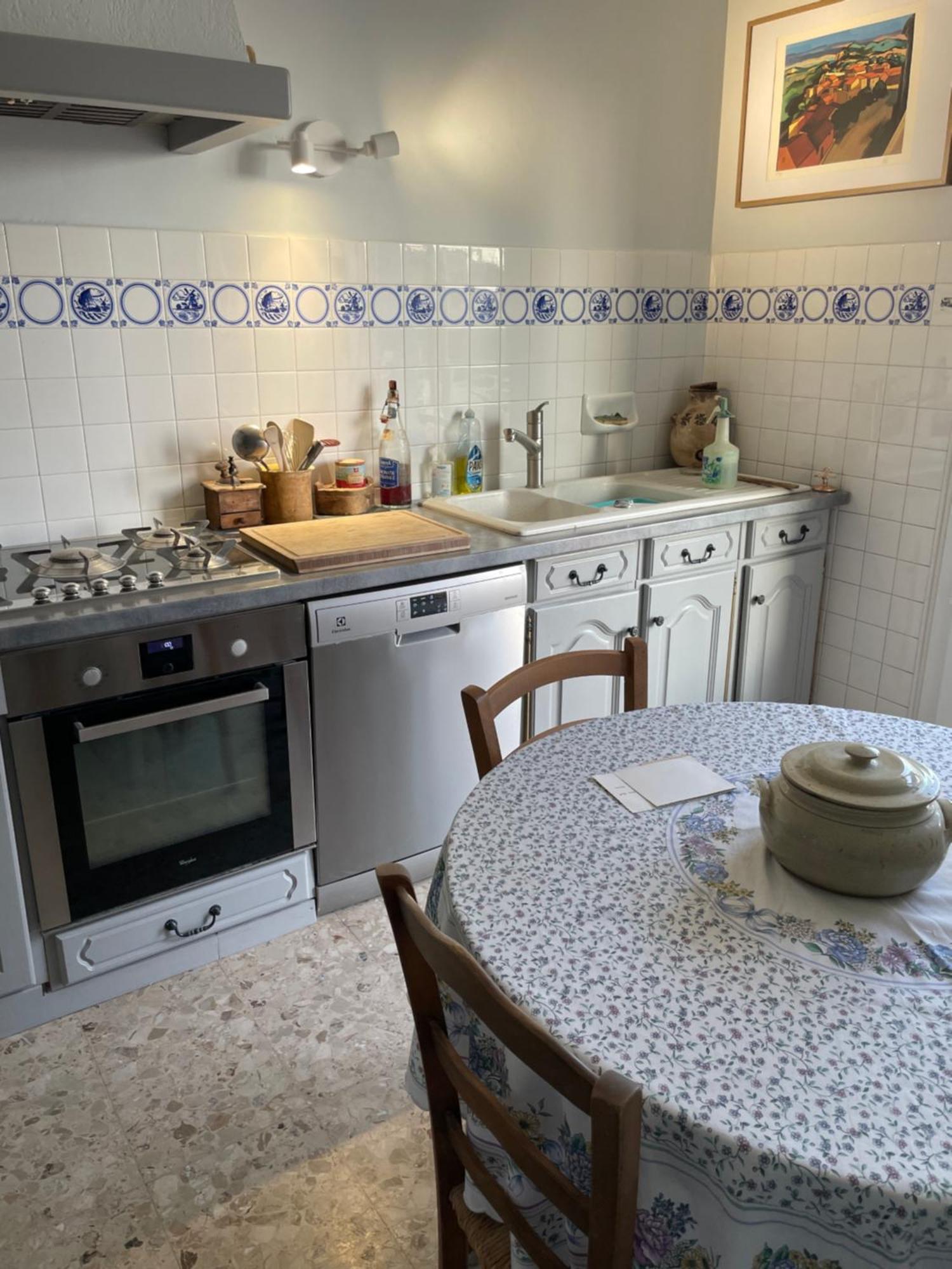 La Maison-Es-Maisons. Valréas Eksteriør bilde